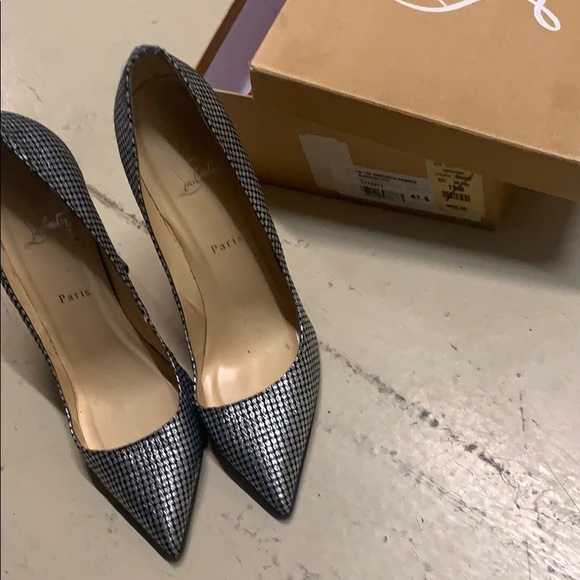 Black and silver Louboutin Heels - Picture 5 of 5